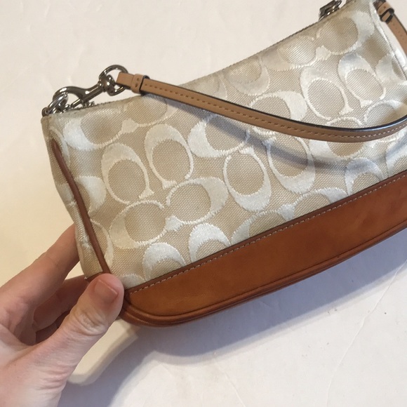 Rare Coach Y2K Demi Signature Monogram Mini Bag Vintage Baguette White Ivory 00β - Picture 7 of 17